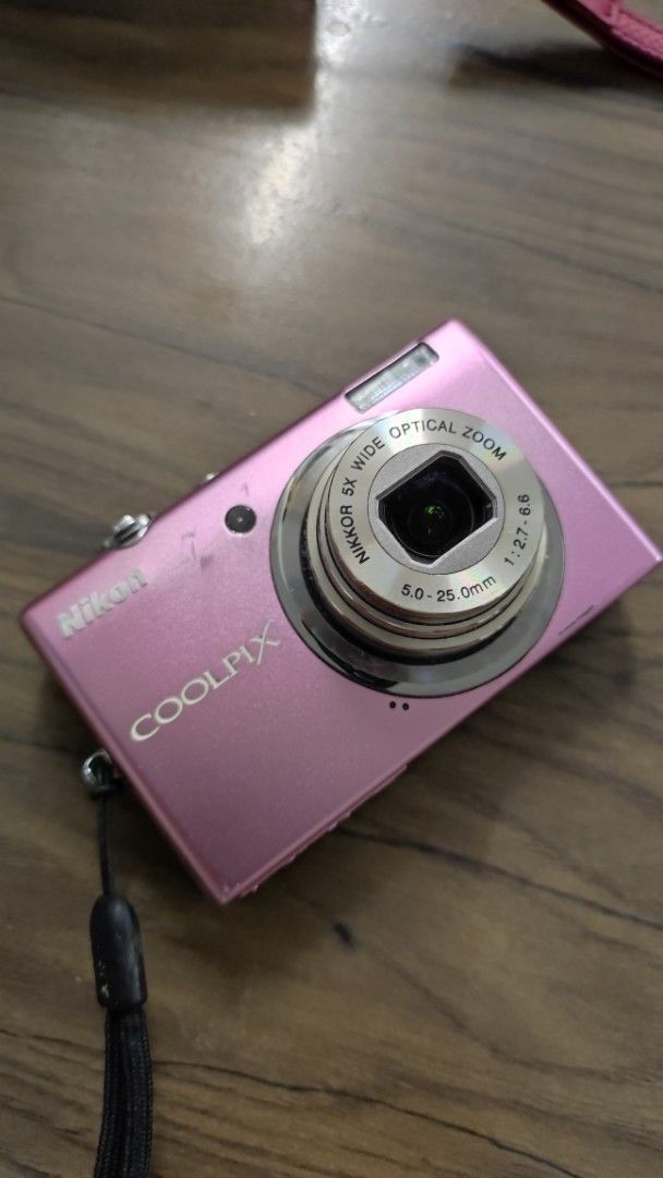 Nikon Coolpix S570